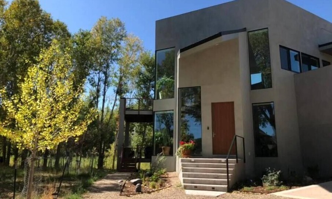 La Veta House | Modern, Peaceful 5 star home