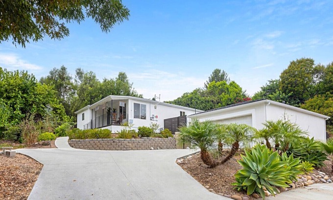 Rolando Village House | Modern Peaceful Tucked Away With Private Office
