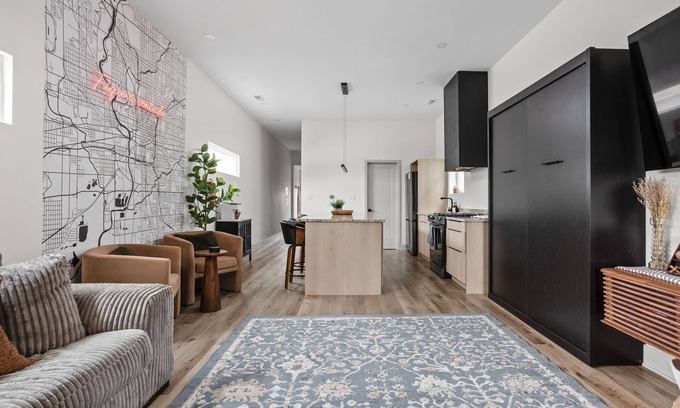 Indianapolis House | Modern Pet-Friendly Home Near Downtown Indy