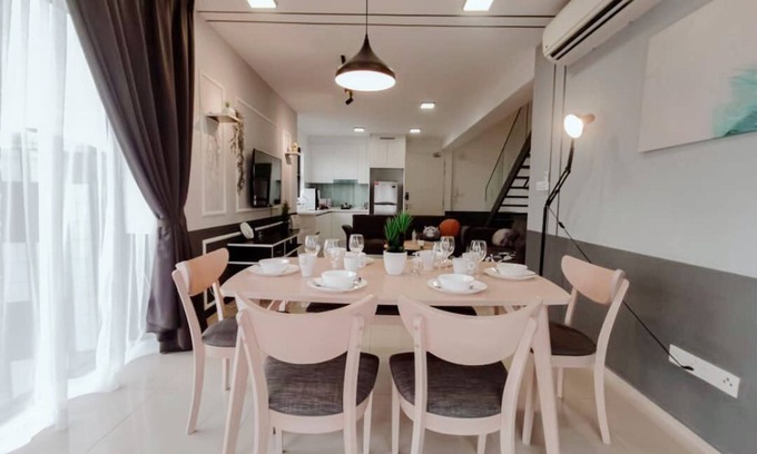Taman Gemilang Apartment | Modern Premium Suites for 8 Pax @EkoCheras
