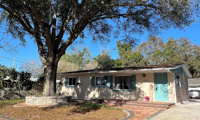 Gotha House | Modern, Quaint Home -Orlando-Historic Gotha, FL 15 mins from theme parks! ❤️