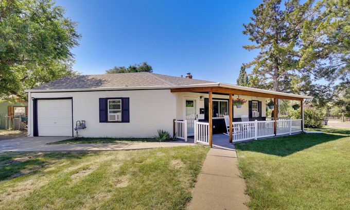 Rapid City House | Modern Rapid City Home ~ 3 Mi to Dinosaur Park!