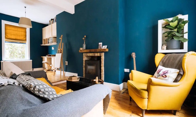 Portobello House | Modern Redbrick Townhouse in the Heart of the City