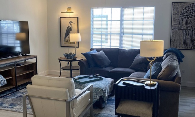 Vero Beach House | MODERN RETREAT: 2/2, w/private study, garage, screened patio, and front porch.