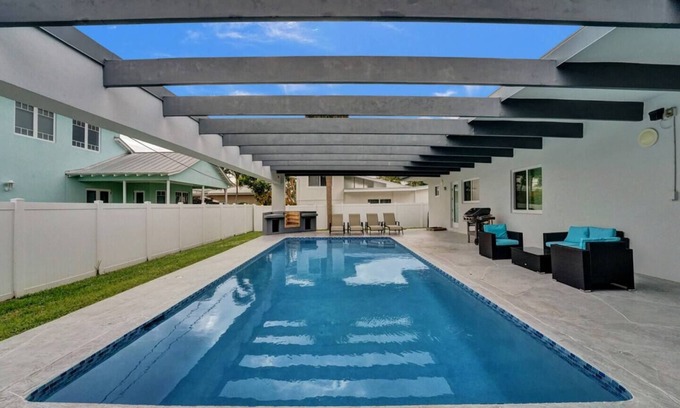 Lighthouse Point Apartment | Modern Retreat in Lighthouse Point!