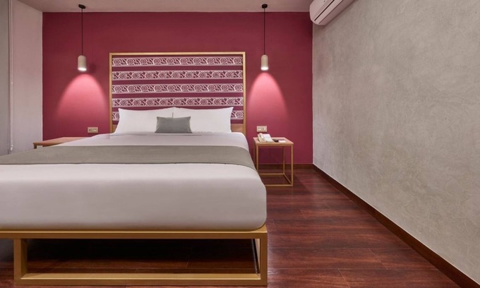 Jalatlaco House | Modern Rooms Near Oaxaca Cathedral – Perfect for Sightseeing - 3 Units