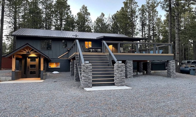 Heber Cabin | Modern, Rustic Cabin in the Pines