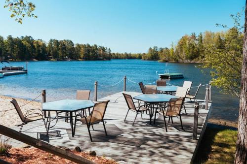 Mayfield House | Modern Rustic-Spider Lake-Pontoon Rentals