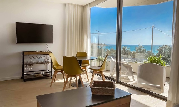 L'Albufereta Apartment | Modern sea Front Sea Waves
