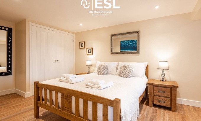 New Quay Apartment | Modern, Sea Themed Ground Floor Flat Near Beach