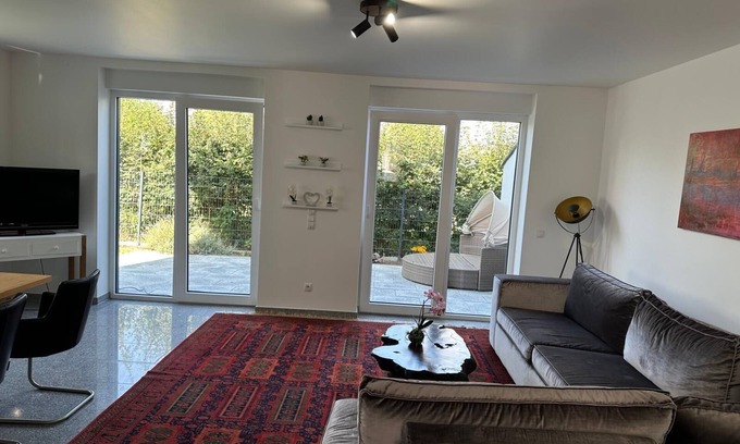 Mainz-Bingen Apartment | Modern semi-detached house in Oppenheim, good connections to Mainz.