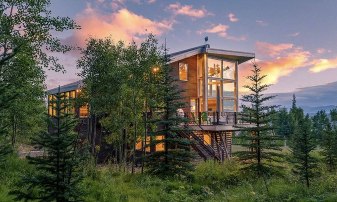 Granby House | Modern ski house on 5 acres w/a huge hot tub near Winter Park, Fraser & Granby