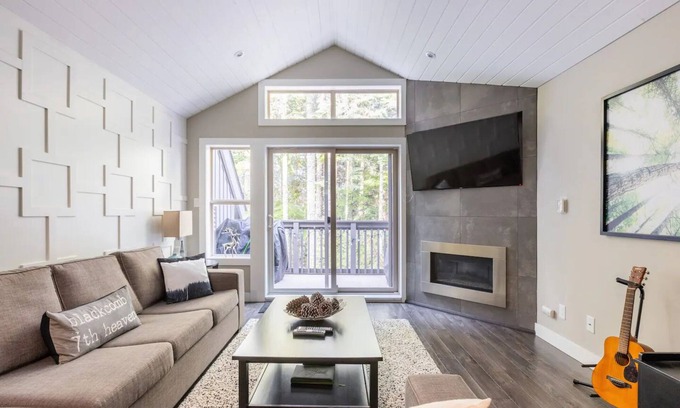 Upper Village House | Modern Ski-in Townhome with Hot Tub