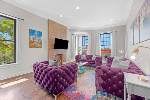 Heart of Chicago Apartment | Modern, Spacious 3br Apt Minutes To Downtown!