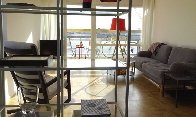 Wapping Apartment | Modern spacious apartment near The Tower