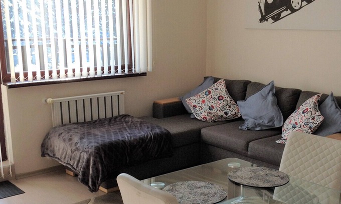 Borovets Apartment | Modern Spacious Family Friendly 2 bedroom Apartment in Ski Resort sleeps 6
