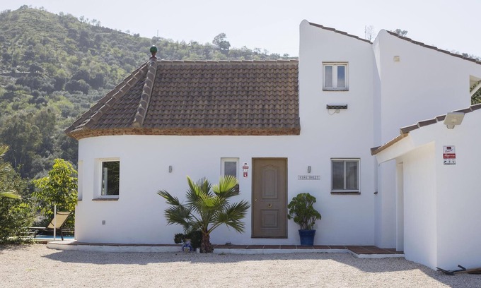 Comares Villa | Modern Spacious Rural Villa With Private Pool, Hot Tub and WiFi