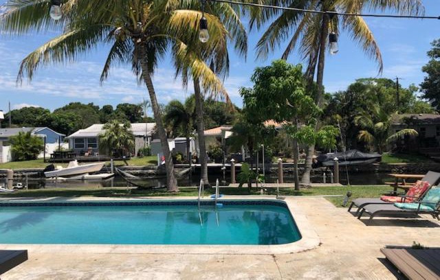 Downtown Fort Lauderdale Villa | Modern Spanish Villa- Pool- By River-Tropical !
