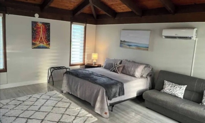 Golfview Harbor Apartment | Modern Studio 5mins from Beach and Downtown Delray