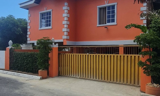 Tunapuna Apartment | Modern studio apartment which caters to your every need