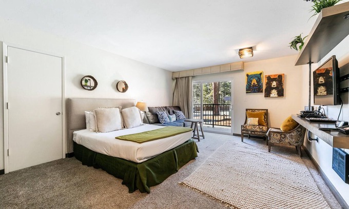 Truckee Condo | Modern Studio Deluxe #231 at Donner Lake Village