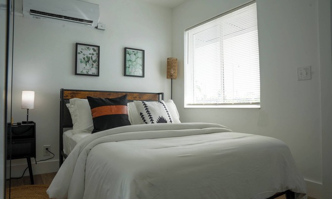 Old Northwood Historic District Hotel | Modern Studio Near Downtown