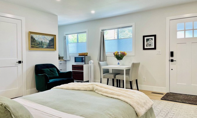Carson City Apartment | Modern studio within minutes to Capitol Complex!