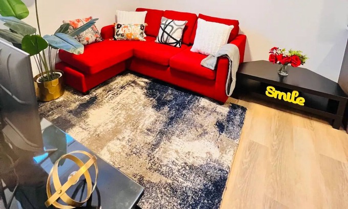 Edmonton House | Modern Stylish Home - Basement suite
