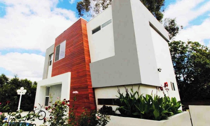 Canoga Park House | Modern Stylish Villa in West Hills