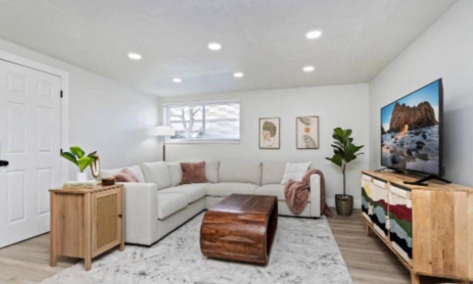 South Salt Lake Apartment | Modern Sugarhouse Condo Near Ski & Downtown