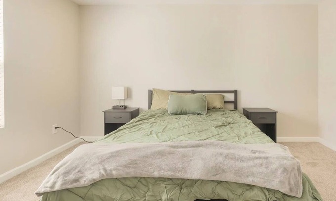 Church Street House | Modern Townhome Close to Downtown