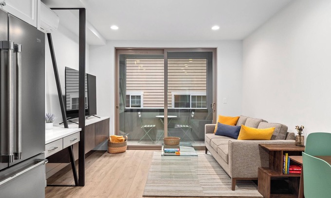Old Ballard House | Modern Townhome in Walkable Ballard - 2 bedroom, 2 bathroom with AC