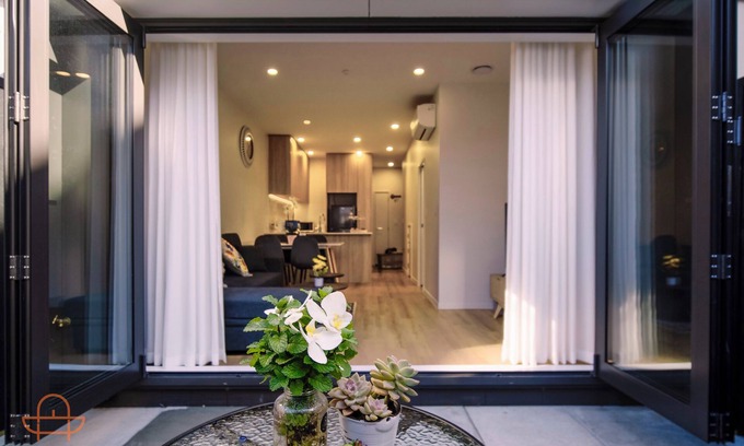 Greenlane - Ellerslie House | Modern Townhouse 15 mins to CBD, near Ellerslie Station