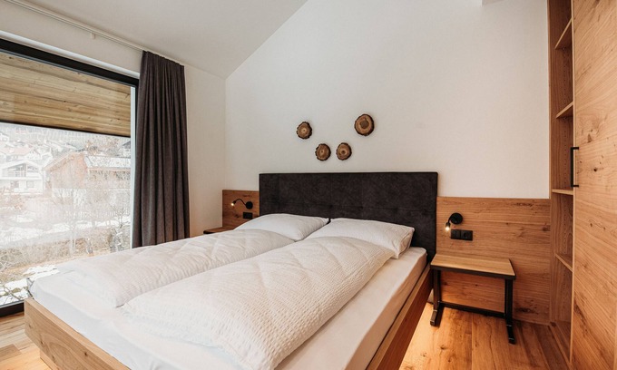 Bressanone Apartment | Modern-traditional apartment with a great view