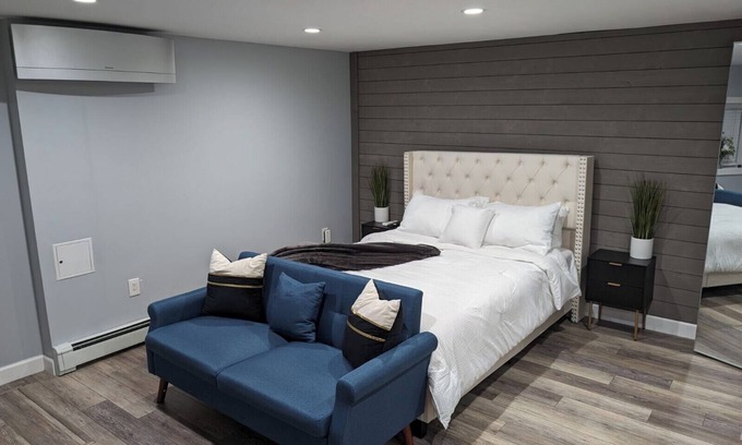 Canarsie Apartment | Modern Unit in Paerdegat/Canarsie section of Brooklyn