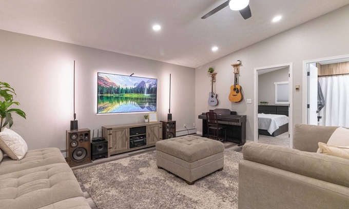 Taku - Campbell Apartment | Modern Upstairs Apartment Near Airport, Shopping Centers and Trails Unit #A