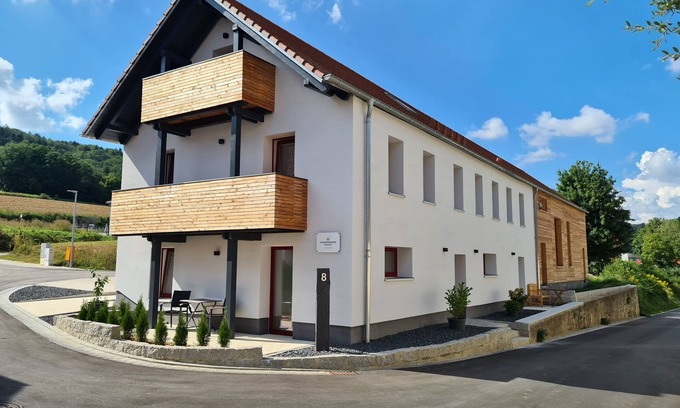 Pielenhofen Apartment | Modern vacation apartment "wohnung-nummer-2" in rural area near Regensburg