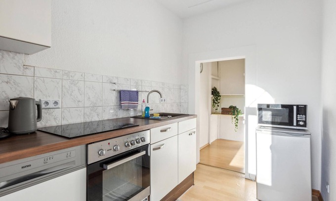 Rotha Apartment | Modern vacation apartment in the old town of Rötha.