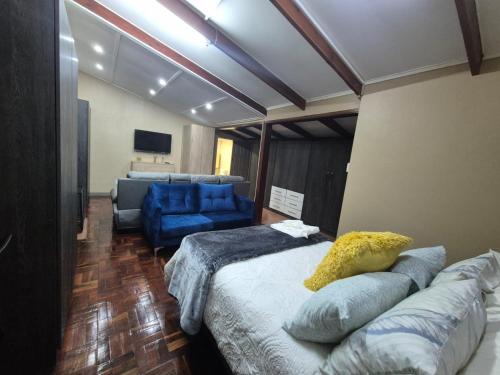 Worcester Apartment | Modern Van Riebeeck Park Accomodation