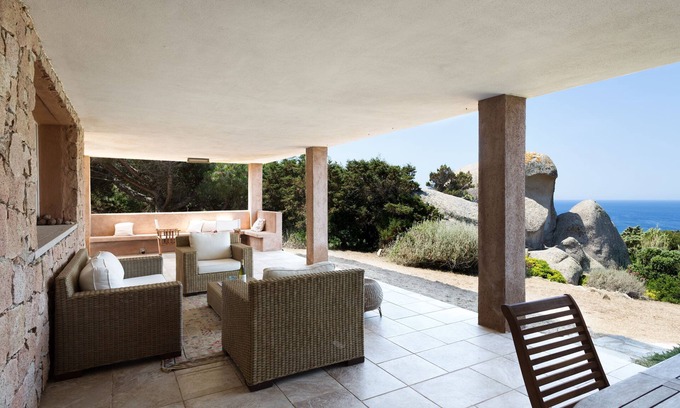 Santa Reparata Villa | Modern Villa "I Graniti" Close to Beach with Sea View, Patio, Air Conditioning and Wi-Fi