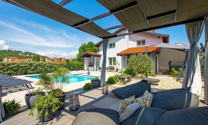 Mihotici Villa | Modern Villa Sušanj* with a heated outdoor pool near Opatija