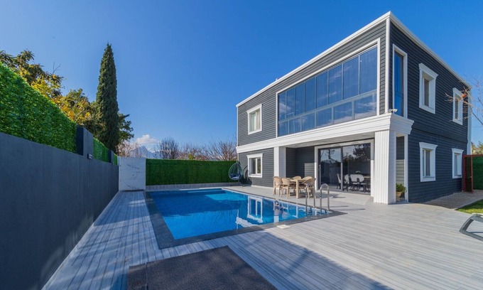 Manavgat Apartment | Modern Villa w Pool 15 min to Beaches and Mall