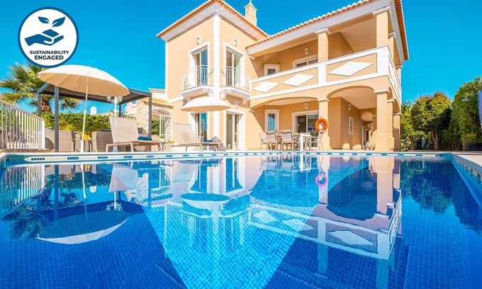 Cerro de Aguia Villa | Modern villa with BBQ, heatable pool & sea view
