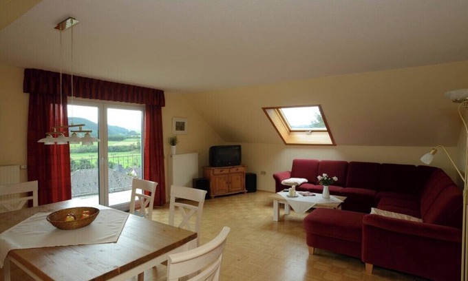 Dodenau Apartment | Modern, well-maintained apartment with fantastic panoramic views and balcony