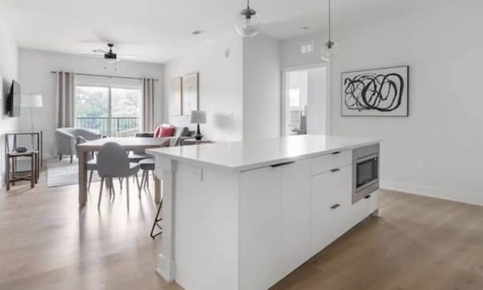West Campus Condo | Modern West Austin Condo! Walk to UT and Austin's best parks, pet friendly.
