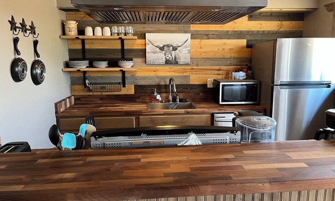 Kingman House | Modern Western Unit #8