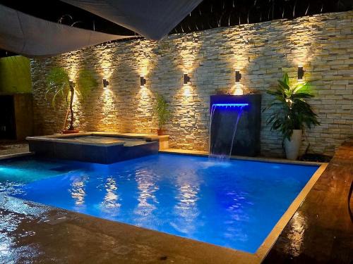 Puerto Barrios House | Moderna Casa con piscina , jacuzzi y generador electrico