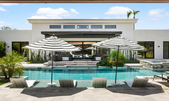 Central Scottsdale House | ModernCompound
