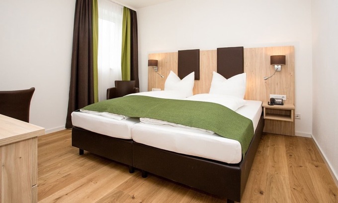 Bad Abbach Apartment | Moderne Ferienwohnung gegenüber der Kaiser-Therme - 2015 eröffnet