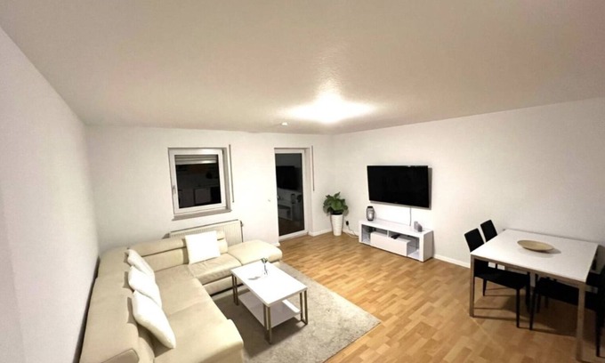 Leimen Apartment | Moderne Ferienwohnung in Leimen mit Balkon, Wehome Komfort